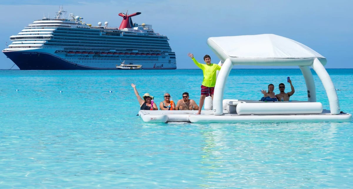 Carnival's Half Moon Cay Banas