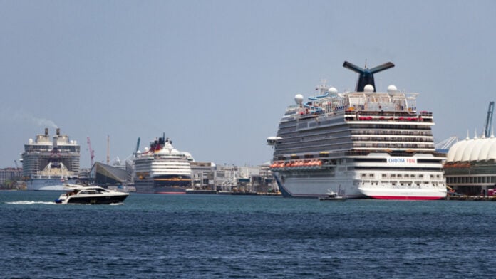 Cruise Ships in Miami